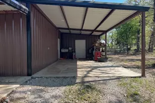 160 Oakwood Hls Dr, Paradise, TX 76073 - Photo 16