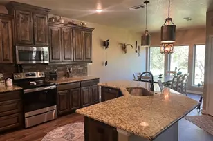 160 Oakwood Hls Dr, Paradise, TX 76073 - Photo 20