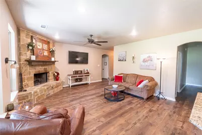 160 Oakwood Hills Drive, Paradise, TX 76073 - Photo 26