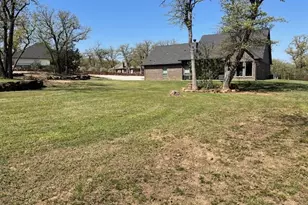 160 Oakwood Hls Dr, Paradise, TX 76073 - Photo 6