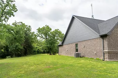 160 Oakwood Hills Drive, Paradise, TX 76073 - Photo 6