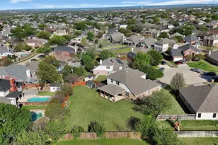 3209 Silver Point Ct, Mansfield, TX 76063 - Photo 6