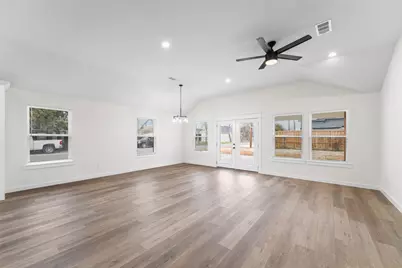 2434 Iroquois Street, Dallas, TX 75212 - Photo 30