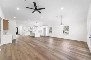 2434 Iroquois St, Dallas, TX 75212 - Photo 30