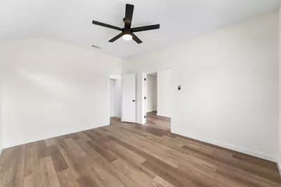 2434 Iroquois Street, Dallas, TX 75212 - Photo 24