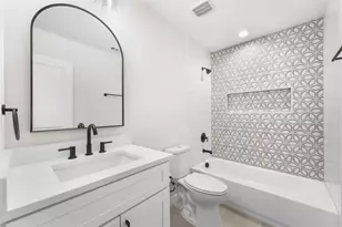 2434 Iroquois St, Dallas, TX 75212 - Photo 24