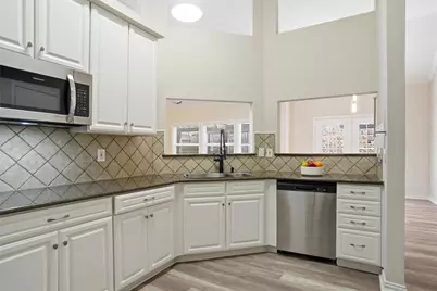 2206 Arbor Creek Drive, Carrollton, TX 75010 - Photo 10