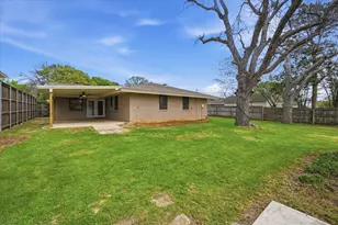 2006 Normandy Dr, Irving, TX 75060 - Photo 24