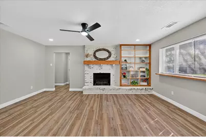 9510 Crestshire Drive, Dallas, TX 75227 - Photo 4