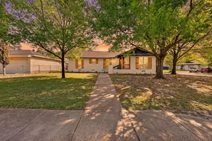 9510 Crestshire Dr, Dallas, TX 75227 - Photo 2