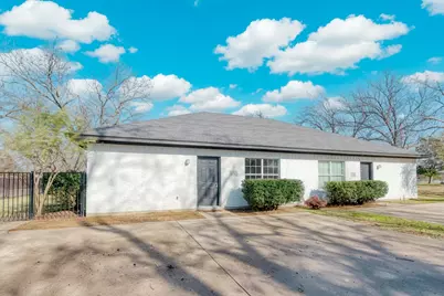 216 & 220 E Walcott Street, Pilot Point, TX 76258 - Photo 1