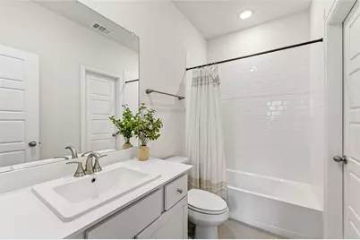 300 Colusa Drive, Lewisville, TX 75056 - Photo 6