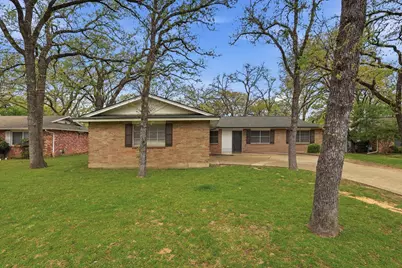 3005 Friendswood Drive, Arlington, TX 76013 - Photo 2