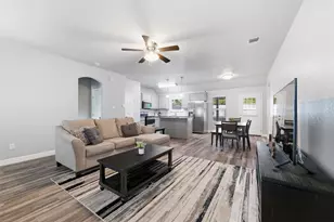 424 N Cedar St, Springtown, TX 76082 - Photo 4