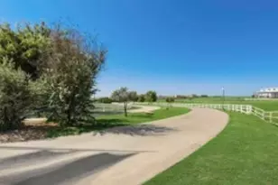 121 Dodge City Ct, Newark, TX 76071 - Photo 4