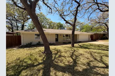 721 Briarwood Lane, Hurst, TX 76053 - Photo 18