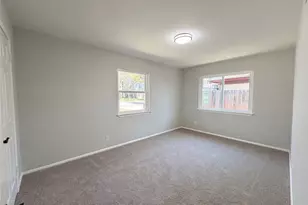 721 Briarwood Ln, Hurst, TX 76053 - Photo 8