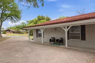 8516 La Jolla Ct, Benbrook, TX 76116 - Photo 8