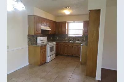 443 Warbler Drive, DeSoto, TX 75115 - Photo 2