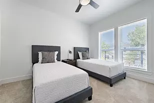 3319 Wake St, Dallas, TX 75212 - Photo 32