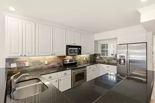 9486 Timberleaf Dr, Dallas, TX 75243 - Photo 8