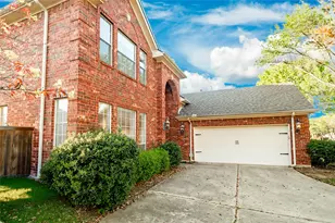 2701 Stone Creek Dr, Flower Mound, TX 75028 - Photo 4