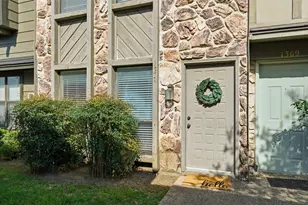 1371 S 11th St, Waco, TX 76706 - Photo 2