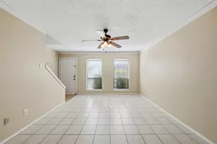 1371 S 11th St, Waco, TX 76706 - Photo 4