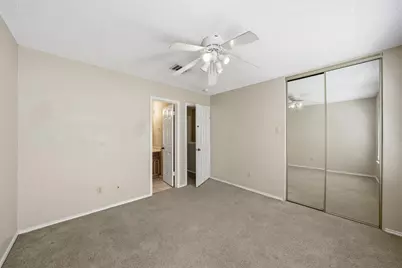 1371 S 11th Street, Waco, TX 76706 - Photo 16