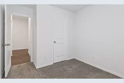 901 Barton Drive, Ennis, TX 75119 - Photo 10