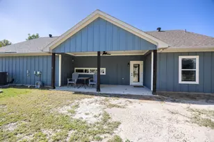 1445 Lakeside Dr, Bluff Dale, TX 76433 - Photo 16
