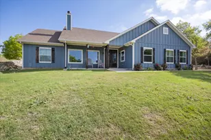 1445 Lakeside Dr, Bluff Dale, TX 76433 - Photo 2