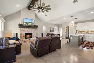 1445 Lakeside Dr, Bluff Dale, TX 76433 - Photo 4