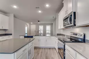 10156 Revere Dr, Providence Village, TX 76227 - Photo 10