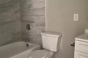 802 Las Palmas Dr, Grand Prairie, TX 75052 - Photo 16