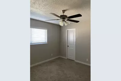 802 Las Palmas Drive, Grand Prairie, TX 75052 - Photo 14