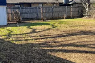 3012 Barrington Ct, Arlington, TX 76014 - Photo 16