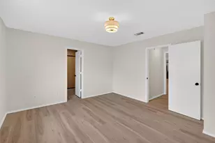 509 Brookside Ct, Burleson, TX 76028 - Photo 8