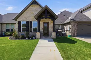 1201 E Iberian Ct, Granbury, TX 76048 - Photo 24