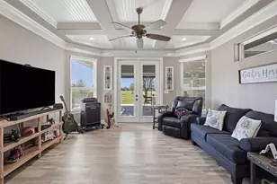 1201 E Iberian Ct, Granbury, TX 76048 - Photo 30