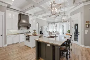 1201 E Iberian Ct, Granbury, TX 76048 - Photo 8