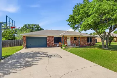 4051 Country Meadows Circle, Granbury, TX 76049 - Photo 2