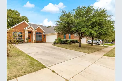 1301 Litchfield Lane, Burleson, TX 76028 - Photo 6