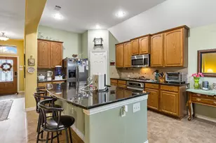 1301 Litchfield Ln, Burleson, TX 76028 - Photo 14