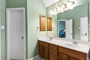 1301 Litchfield Ln, Burleson, TX 76028 - Photo 22