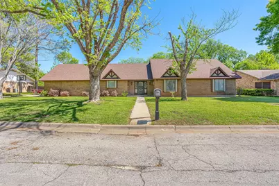 2015 Edgewood Drive, Bridgeport, TX 76426 - Photo 2