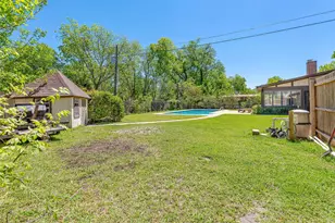 2015 Edgewood Dr, Bridgeport, TX 76426 - Photo 20