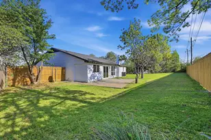 1710 Yorktown Dr, Arlington, TX 76014 - Photo 30