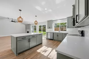 1710 Yorktown Dr, Arlington, TX 76014 - Photo 14