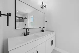 1710 Yorktown Dr, Arlington, TX 76014 - Photo 20